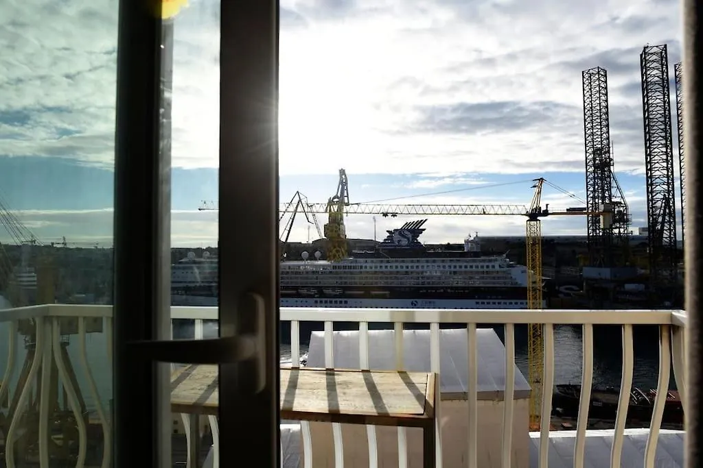 Harbour View Studio With Terrace Sleep Up To 4 Senglea Malta